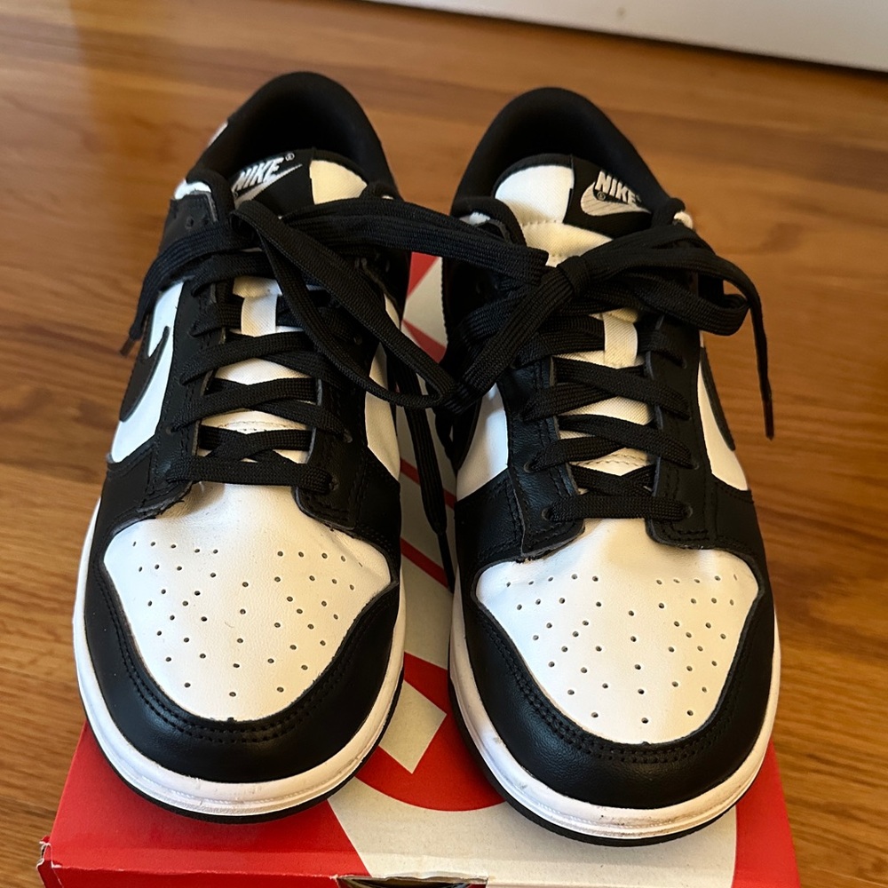 Nike Kids Black and White Sneakers